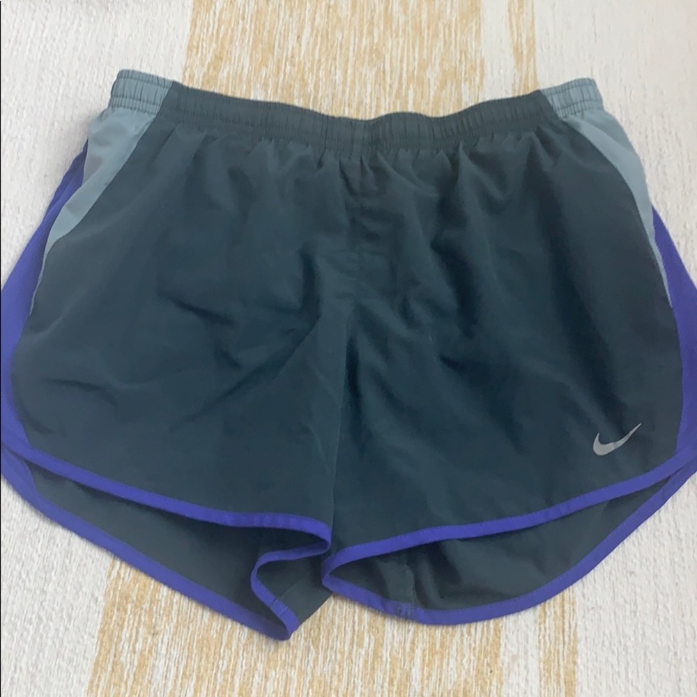 Nike Gym Shorts Size Small